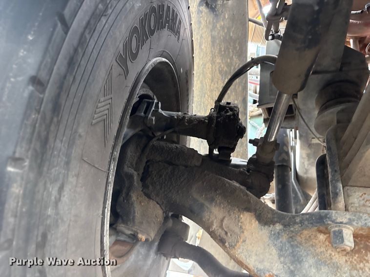 image for item YA2676 2023 Mack LR refuse truck