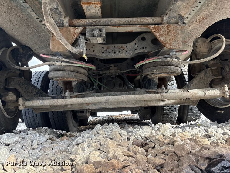 image for item YA2676 2023 Mack LR refuse truck