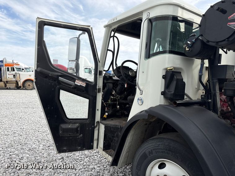 image for item YA2676 2023 Mack LR refuse truck