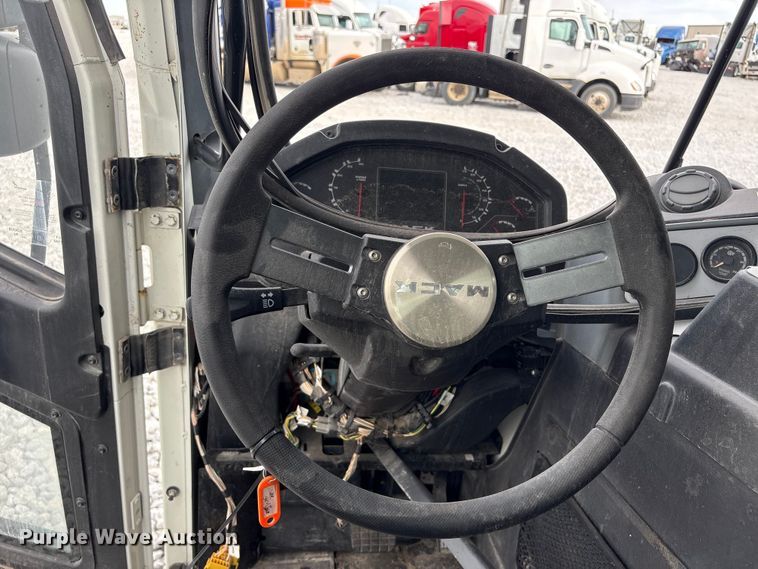 image for item YA2676 2023 Mack LR refuse truck