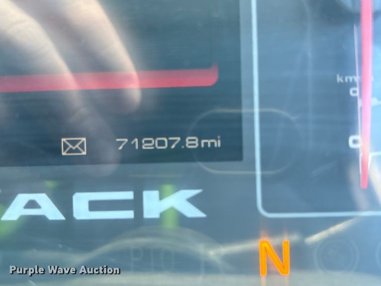 image for item YA2676 2023 Mack LR refuse truck