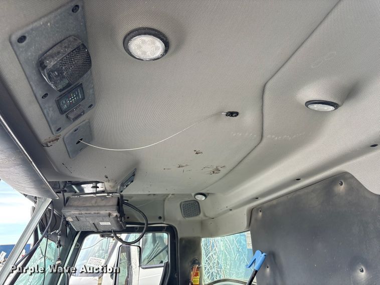 image for item YA2676 2023 Mack LR refuse truck