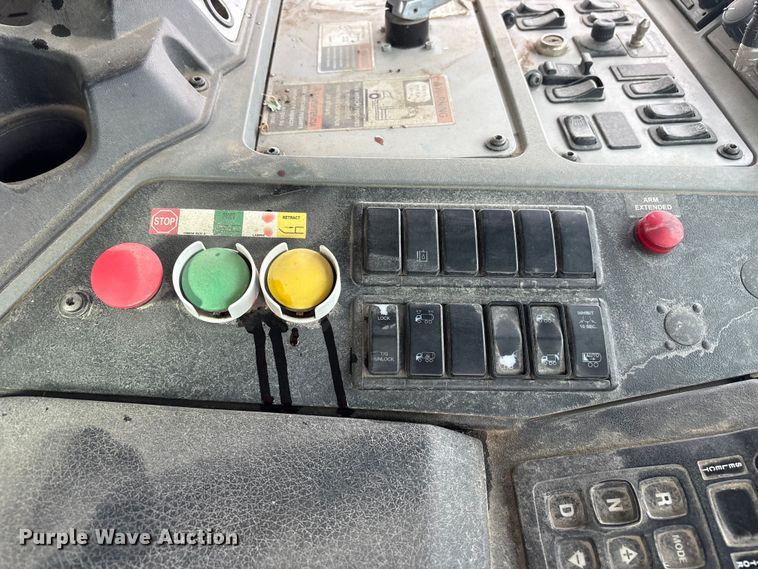 image for item YA2676 2023 Mack LR refuse truck