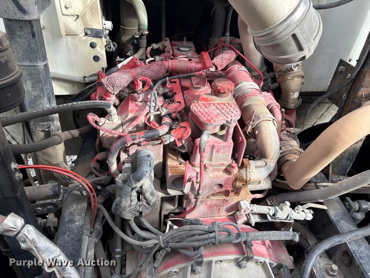 image for item YA2676 2023 Mack LR refuse truck