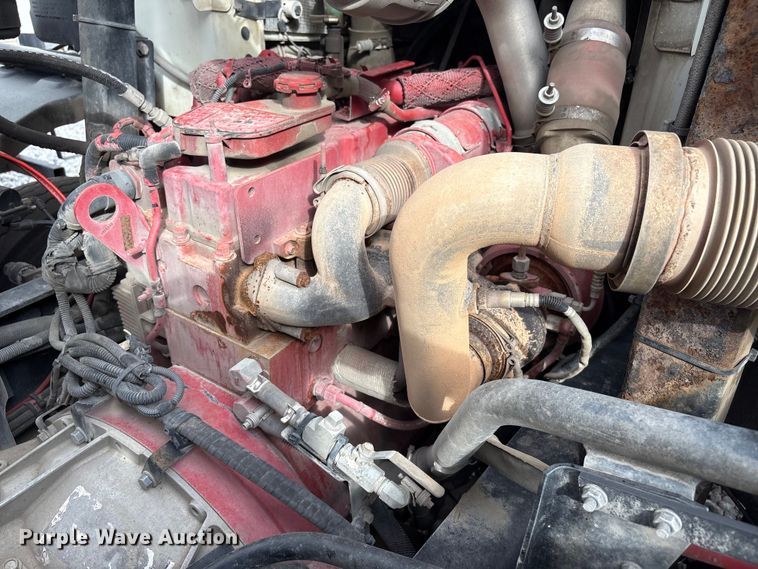 image for item YA2676 2023 Mack LR refuse truck