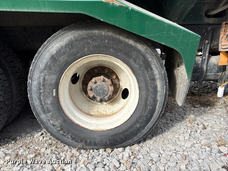 image for item YA2676 2023 Mack LR refuse truck