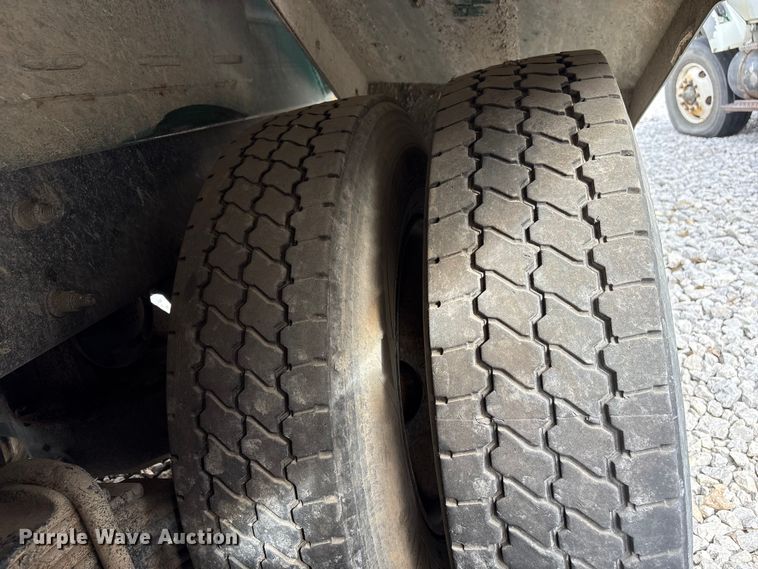 image for item YA2676 2023 Mack LR refuse truck