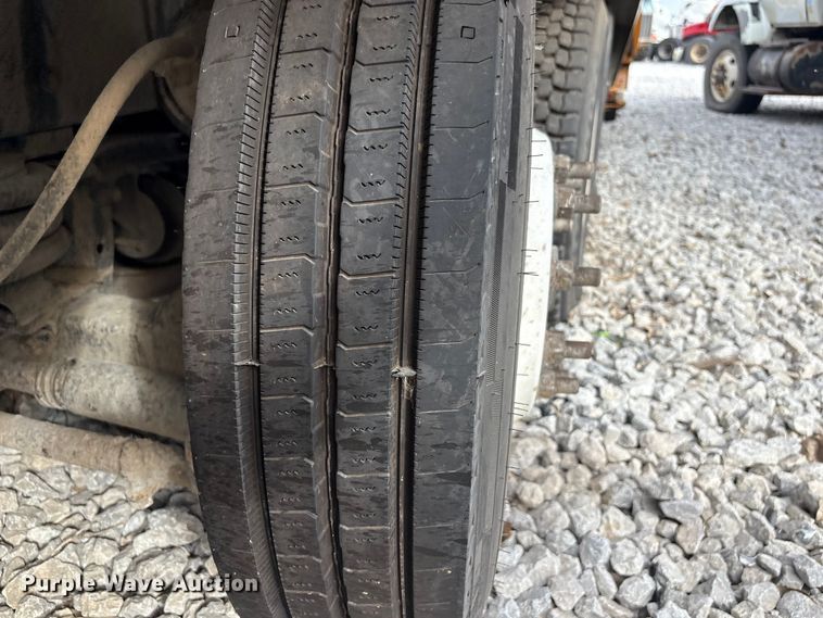 image for item YA2676 2023 Mack LR refuse truck