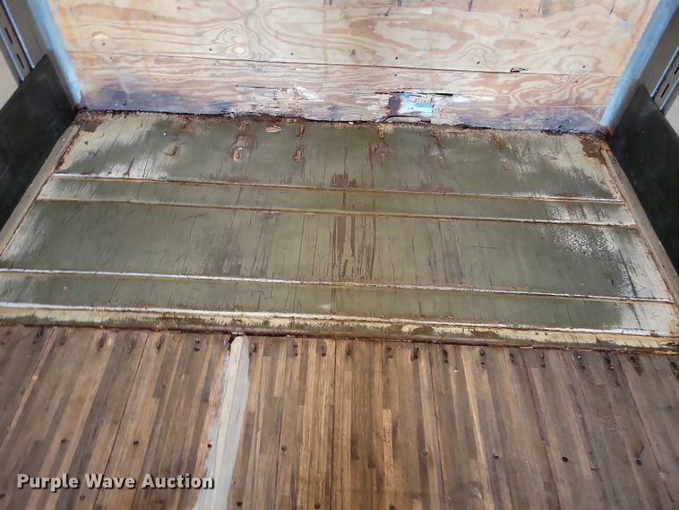 image for item YA2714 2008 Stoughton AVXW-535T-S-C-AR dry van trailer