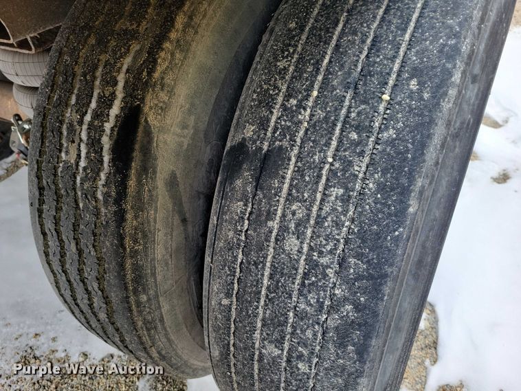 image for item YA2714 2008 Stoughton AVXW-535T-S-C-AR dry van trailer