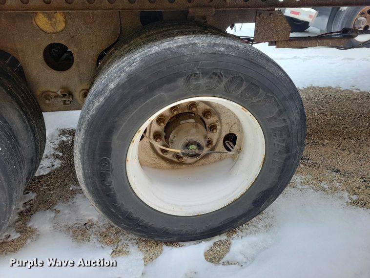 image for item YA2714 2008 Stoughton AVXW-535T-S-C-AR dry van trailer