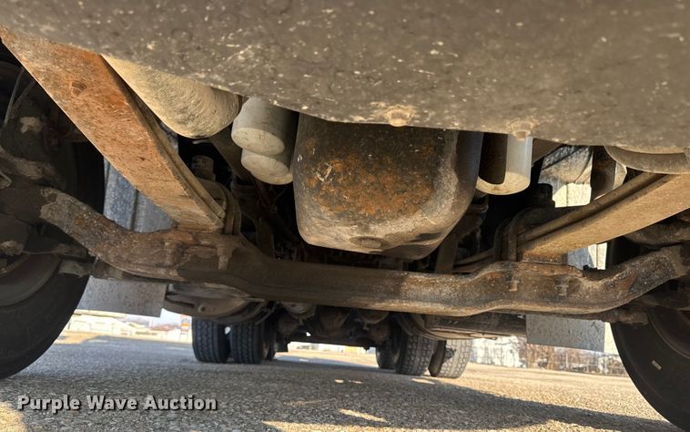 image for item EA2316 2016 Mack CXU613 semi truck