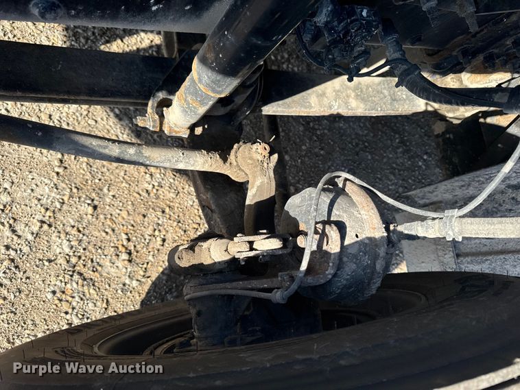 image for item EA2316 2016 Mack CXU613 semi truck