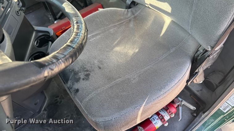 image for item EA2316 2016 Mack CXU613 semi truck