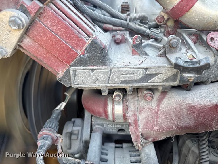 image for item EA2316 2016 Mack CXU613 semi truck