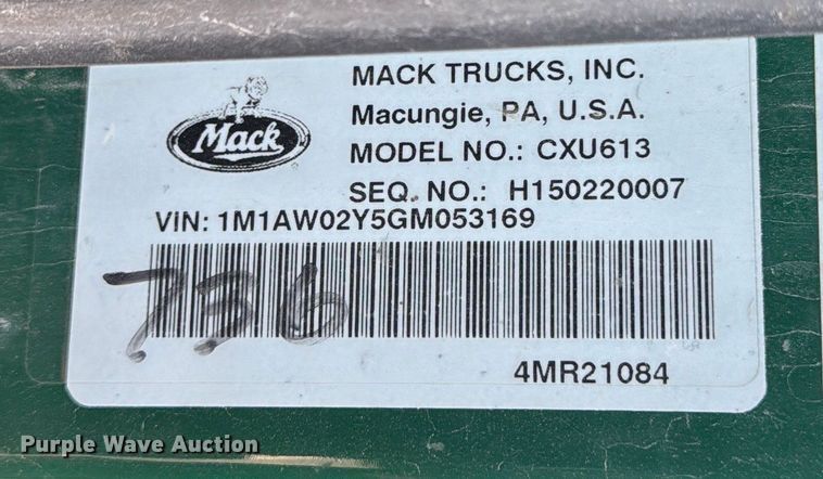 image for item EA2316 2016 Mack CXU613 semi truck