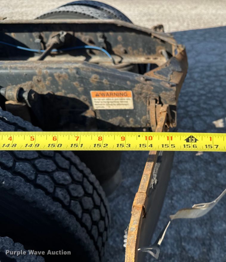 image for item EA2317 2017 Freightliner Cascadia 125 semi truck