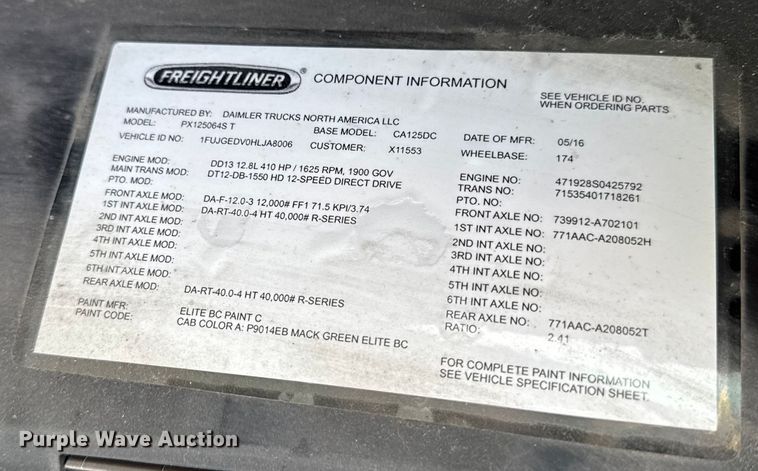 image for item EA2317 2017 Freightliner Cascadia 125 semi truck