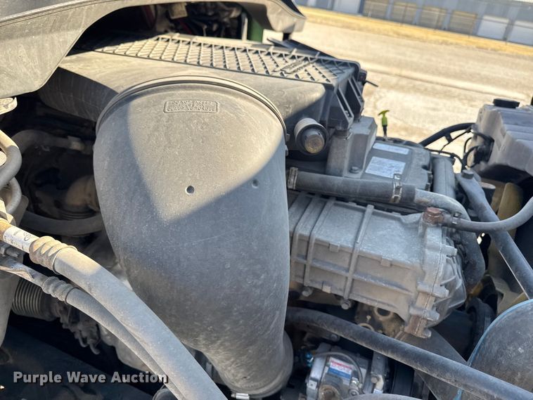 image for item EA2317 2017 Freightliner Cascadia 125 semi truck