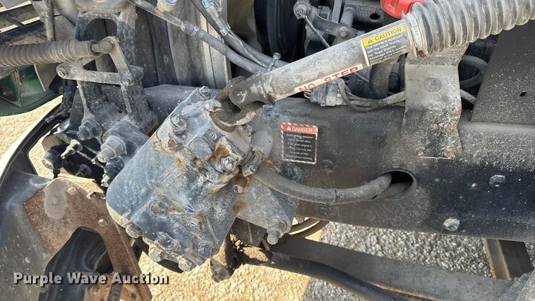 image for item EA2318 2016 Mack Cxu semi truck