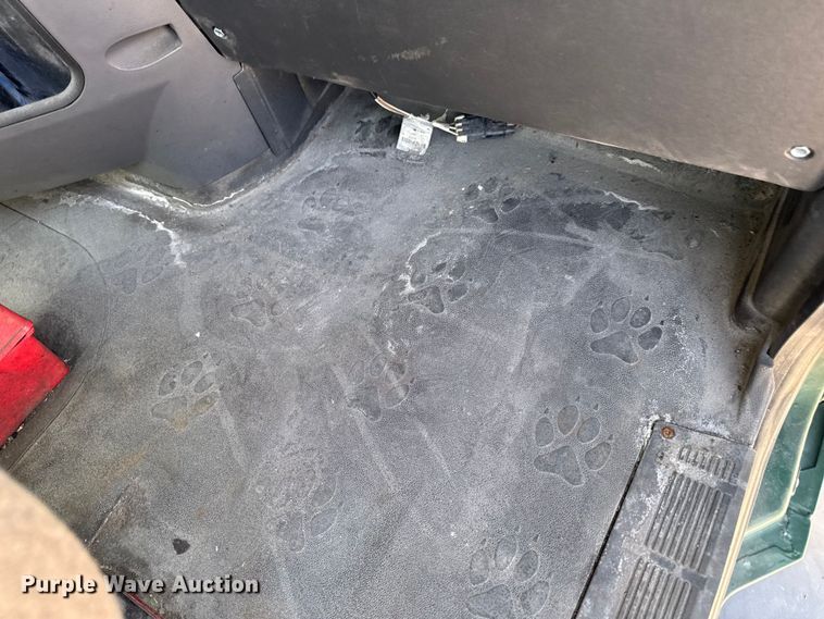 image for item EA2318 2016 Mack Cxu semi truck