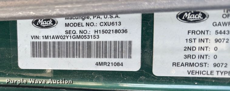 image for item EA2318 2016 Mack Cxu semi truck