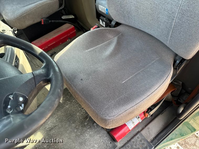 image for item EA2319 2017 Freightliner Cascadia 125 semi truck