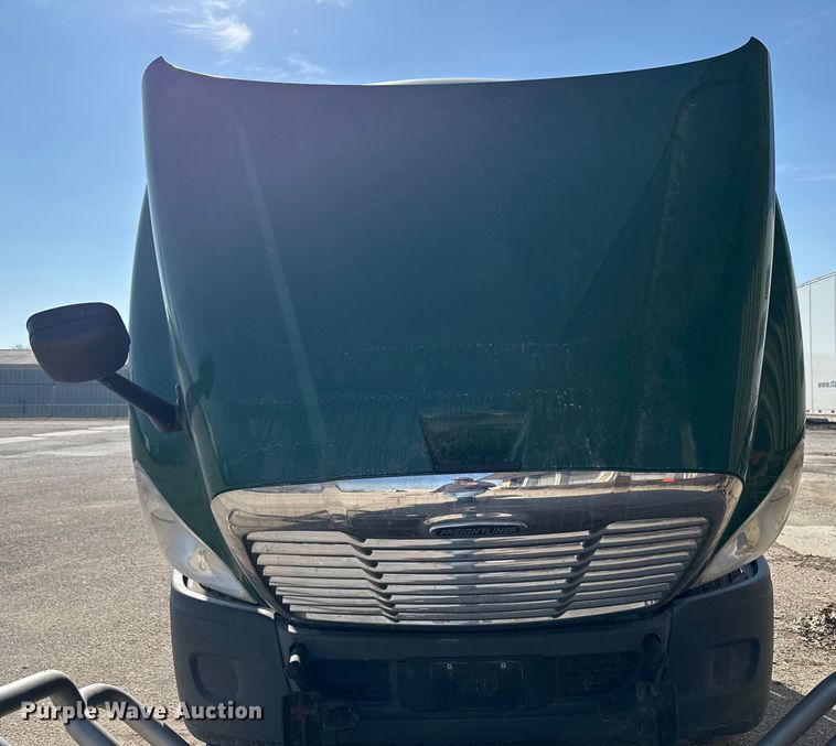 image for item EA2319 2017 Freightliner Cascadia 125 semi truck