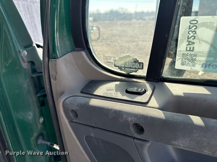 image for item EA2320 2017 Freightliner Cascadia 125 semi truck