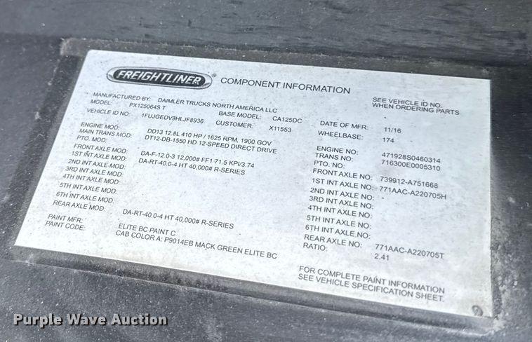 image for item EA2320 2017 Freightliner Cascadia 125 semi truck