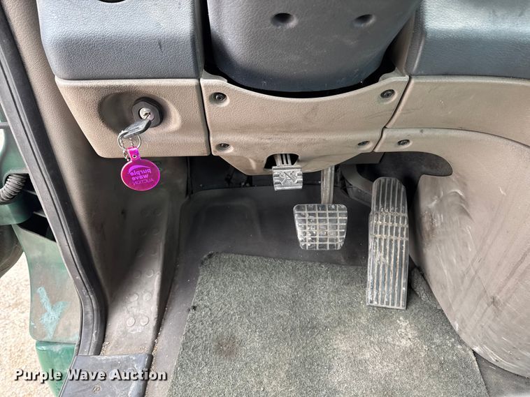 image for item EF2452 2017 Freightliner Cascadia 125 semi truck