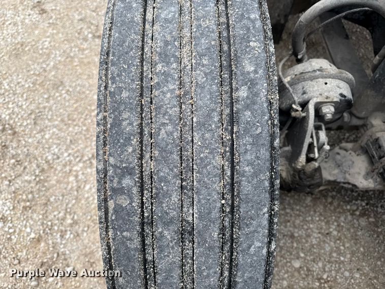 image for item EF2452 2017 Freightliner Cascadia 125 semi truck