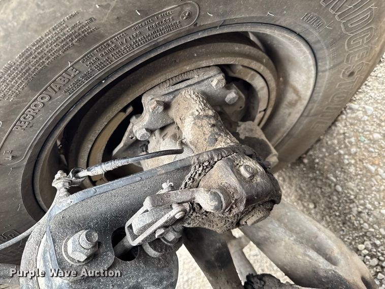 image for item EF2452 2017 Freightliner Cascadia 125 semi truck