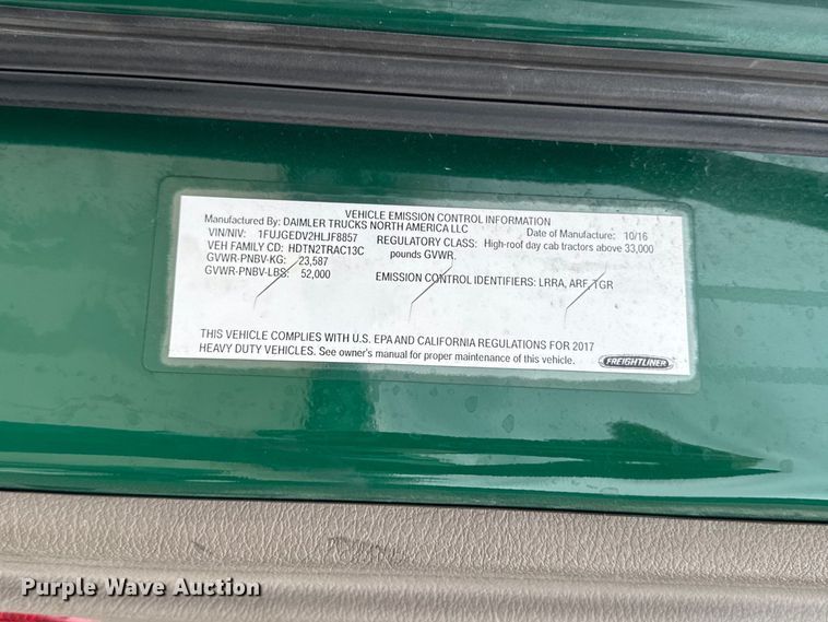 image for item EF2452 2017 Freightliner Cascadia 125 semi truck