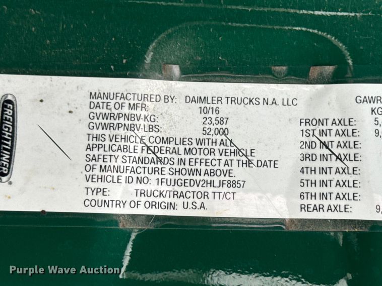 image for item EF2452 2017 Freightliner Cascadia 125 semi truck