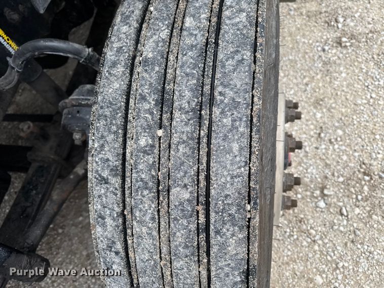 image for item EF2453 2017 Freightliner Cascadia semi truck