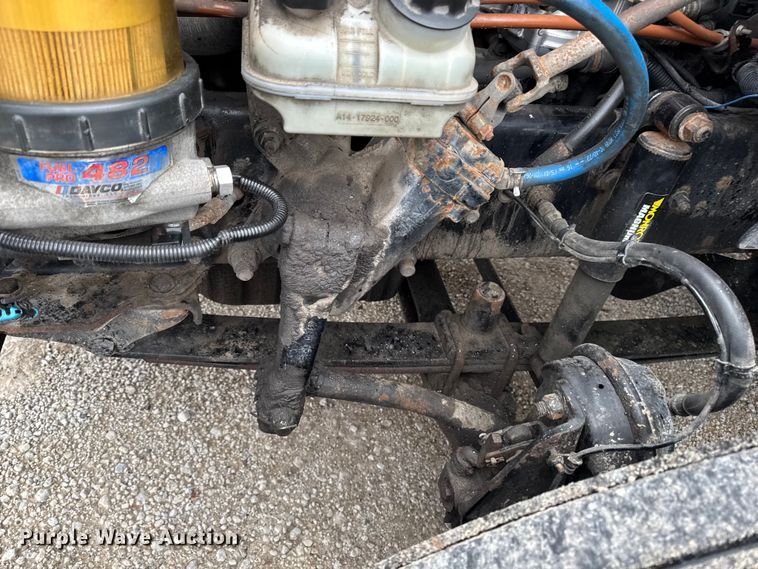 image for item EF2453 2017 Freightliner Cascadia semi truck