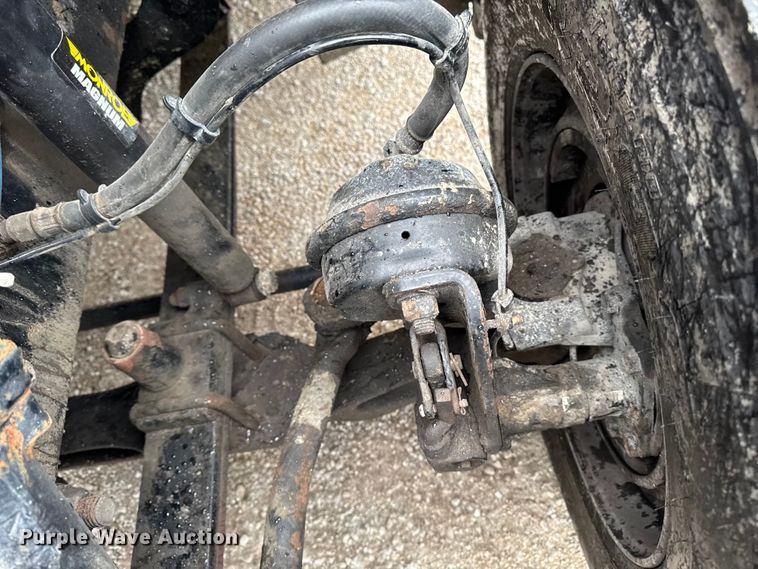 image for item EF2453 2017 Freightliner Cascadia semi truck