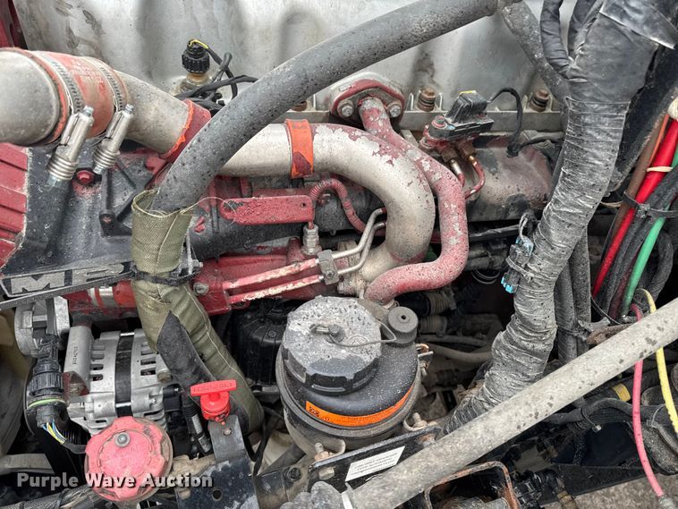 image for item EF2454 2016 Mack CXU613 semi truck