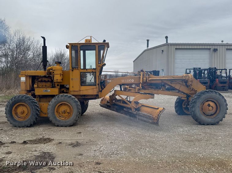 image for item EQ5007 1963 Wabco 666 rigid frame motor grader