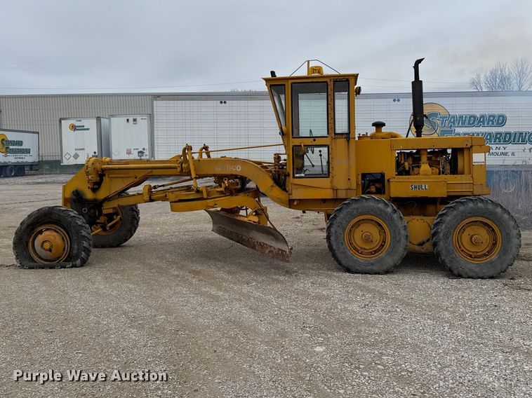 image for item EQ5007 1963 Wabco 666 rigid frame motor grader