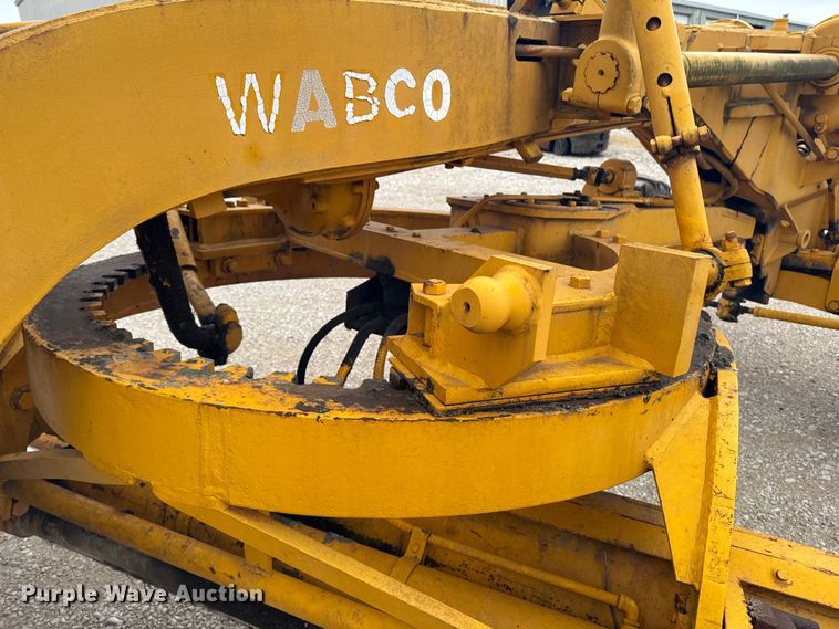 image for item EQ5007 1963 Wabco 666 rigid frame motor grader