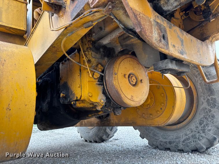 image for item EQ5007 1963 Wabco 666 rigid frame motor grader