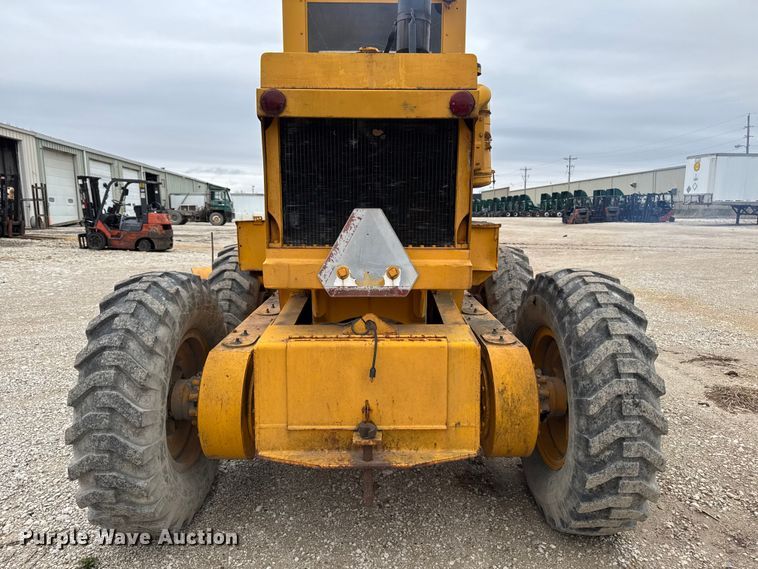 image for item EQ5007 1963 Wabco 666 rigid frame motor grader