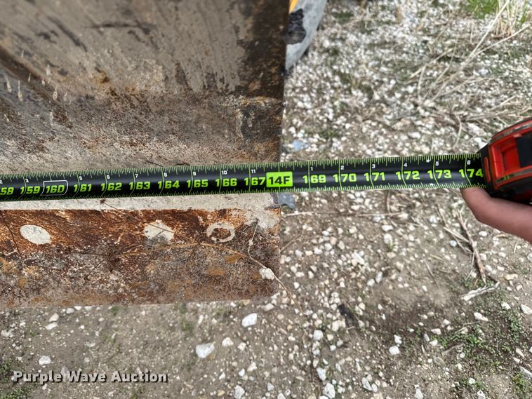 image for item EQ5007 1963 Wabco 666 rigid frame motor grader