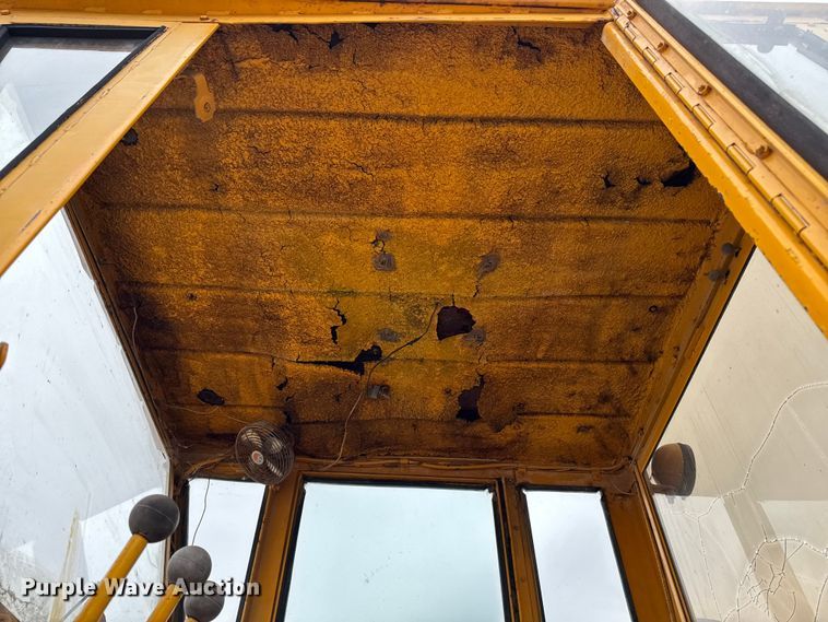 image for item EQ5007 1963 Wabco 666 rigid frame motor grader