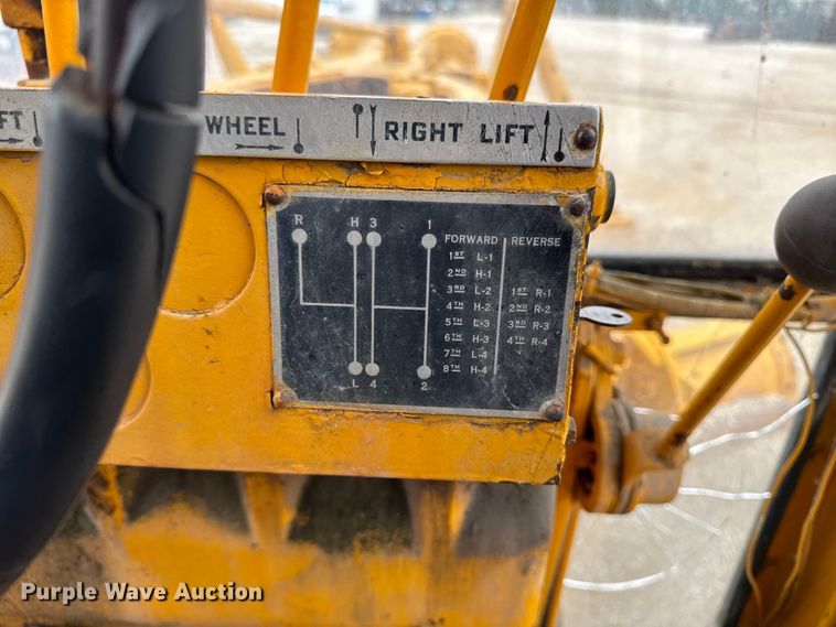 image for item EQ5007 1963 Wabco 666 rigid frame motor grader