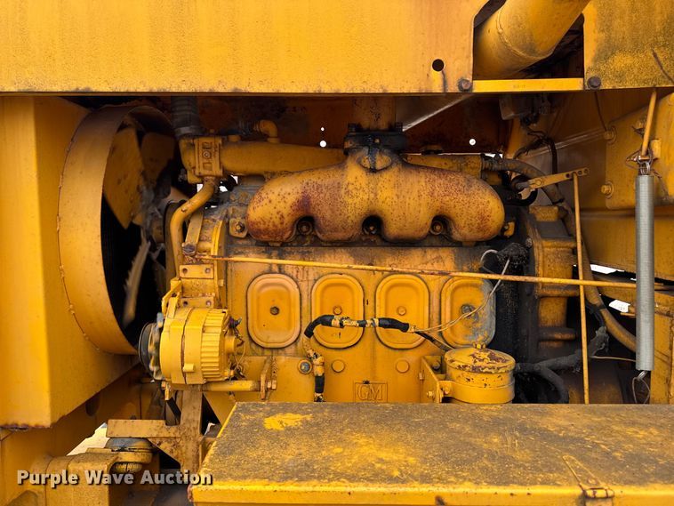 image for item EQ5007 1963 Wabco 666 rigid frame motor grader