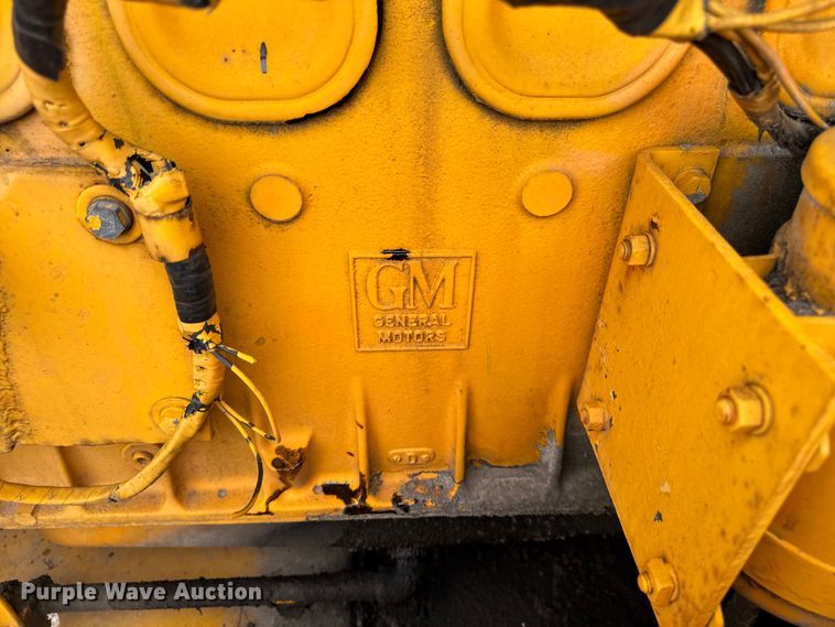 image for item EQ5007 1963 Wabco 666 rigid frame motor grader