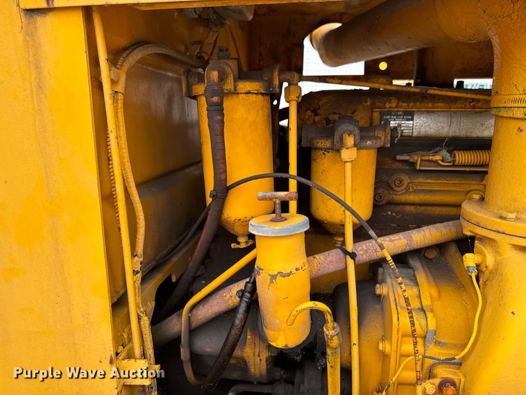 image for item EQ5007 1963 Wabco 666 rigid frame motor grader